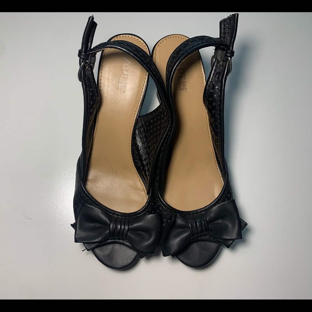 Black Slingback Wedges